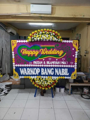Papan Bunga di Jatireja Compreng